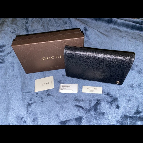 Gucci WOC - Picture 2 of 5